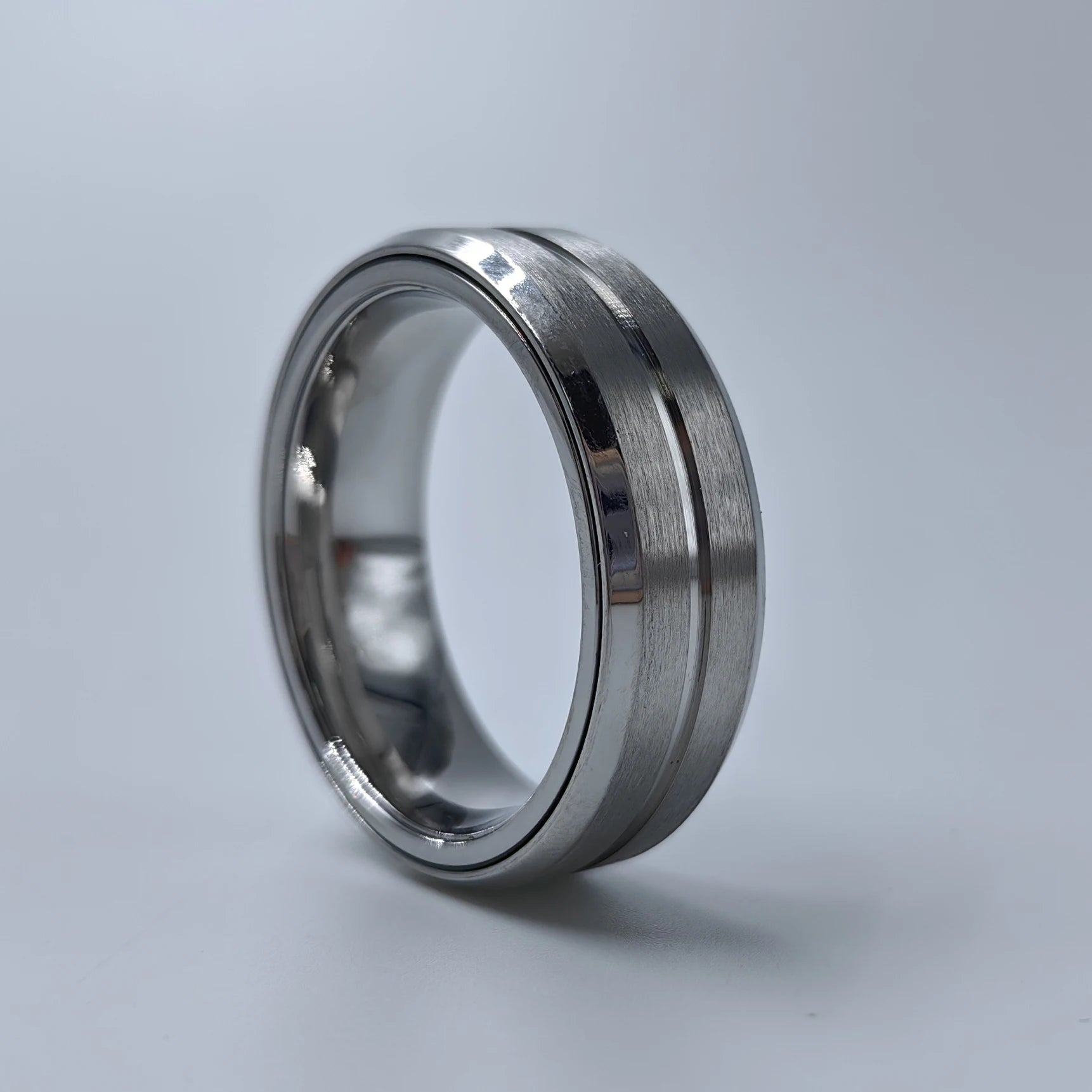Metal Fidget Ratchet Ring – Stress Relief & Fashion Accessory for Adults